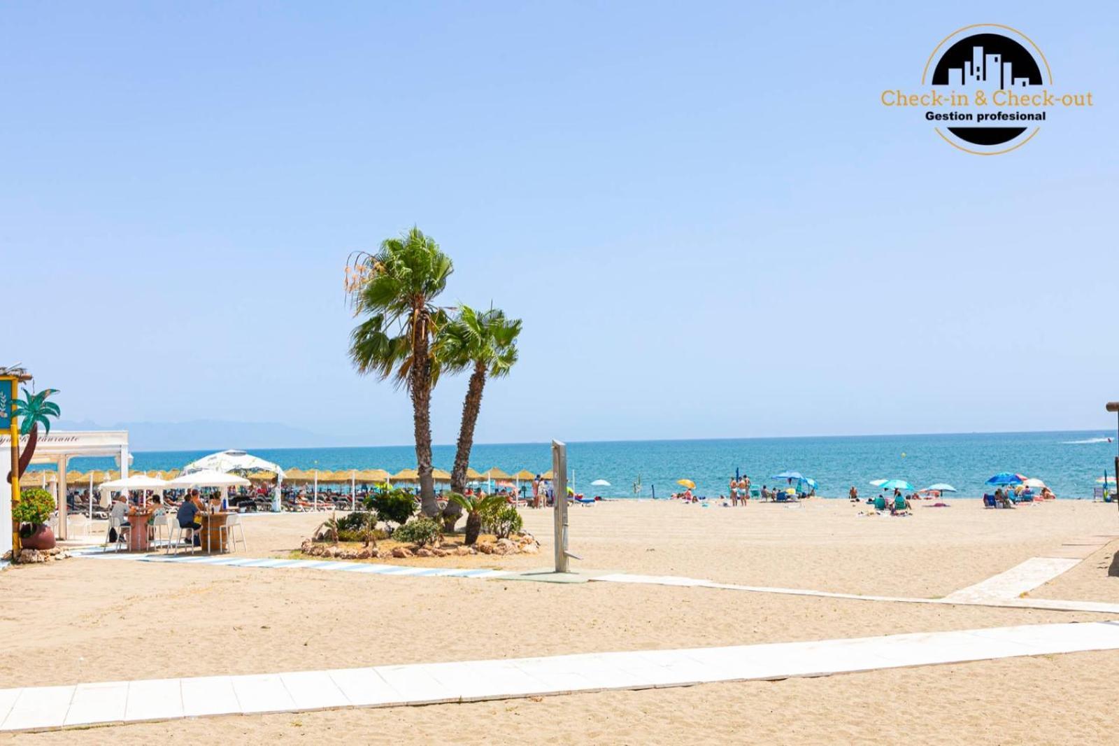 El Bajondillo Beach A 30 Metros De La Playa Torremolinos Luaran gambar