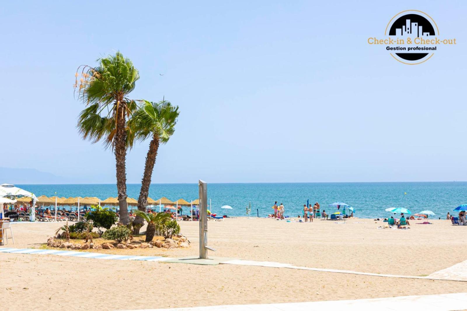 El Bajondillo Beach A 30 Metros De La Playa Torremolinos Luaran gambar